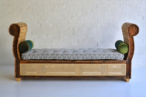 001 Egyptian Daybed with cushions